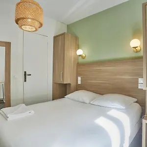 Merryl 3*, Paris França
